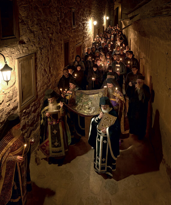 Λίζυ Mανωλά: Το μακρύ ταξίδι της πίστης