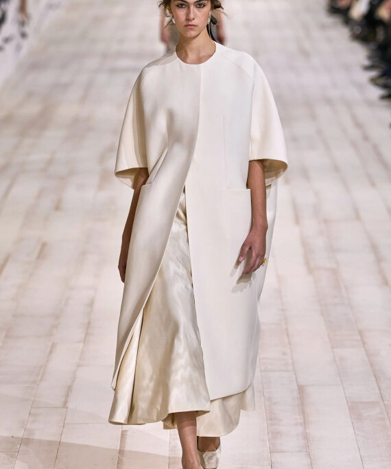 Paris Haute Couture 2024: Η extravaganza της μόδας