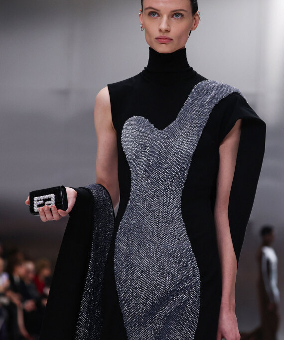 Paris Haute Couture 2024: Η extravaganza της μόδας