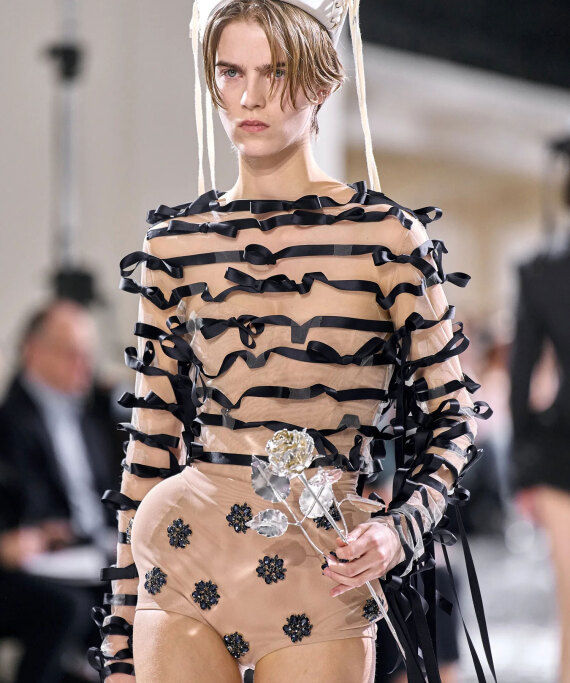 Paris Haute Couture 2024: Η extravaganza της μόδας