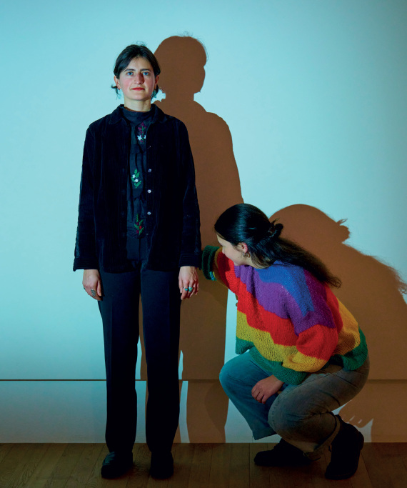 Γιόκο Όνο: Έκθεση στο Λονδίνο παρουσιάζει το καλλιτεχνικό έργο της, καλύπτοντας επτά δεκαετίες δημιουργίας και ακτιβισμού