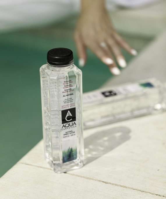 Πώς  αντιμετωπίζουμε καλύτερα τη ζέστη και την αφυδάτωση