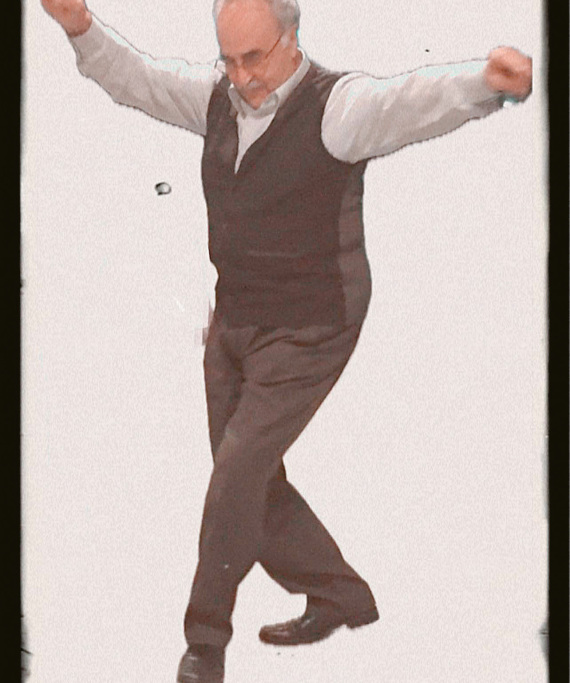 Αννα Διαμαντοπούλου: H φιλόδοξη οδηγός ενός πράσινου 2CV