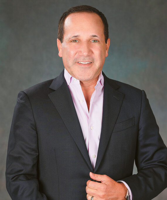 Εκλογές στις ΗΠΑ: 8 «δικοί μας» στο επιτελείο της Χάρις - Ο Ελπιδοφόρος και η… Μαλλιωτάκη στην ομάδα Τραμπ