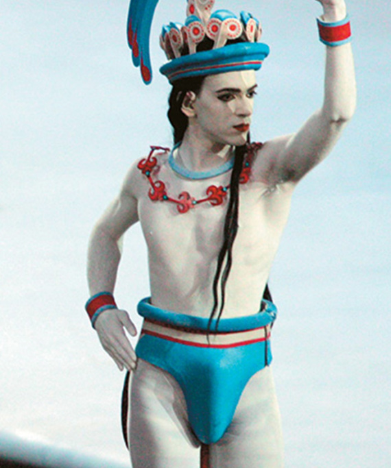 Αθήνα 2004 vs Παρίσι 2024: Το μέτρο του Απόλλωνα απέναντι στην τρέλα του Διονύσου