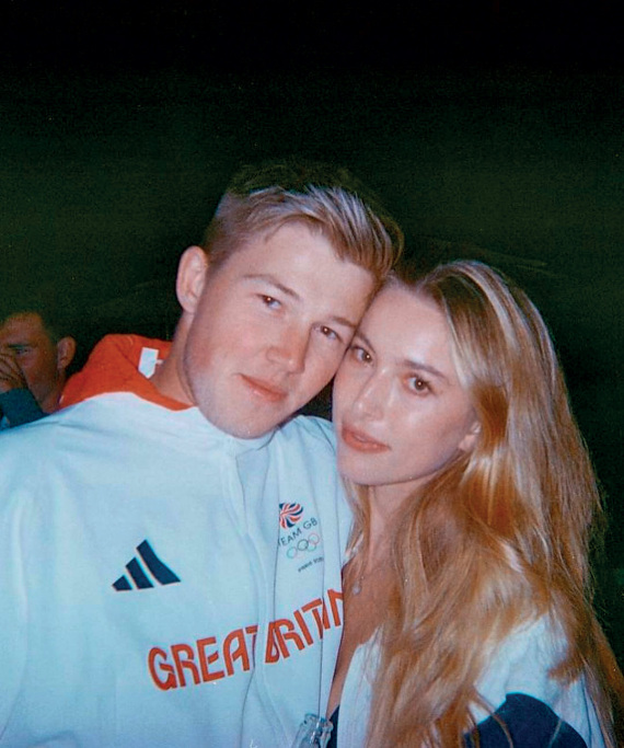 Eve Jobs - Harry Charles: Η κληρονόμος και ο Ολυμπιονίκης