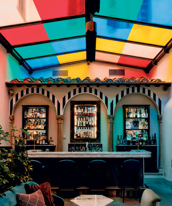 Daniel Buren, δημιουργός 5 αστέρων