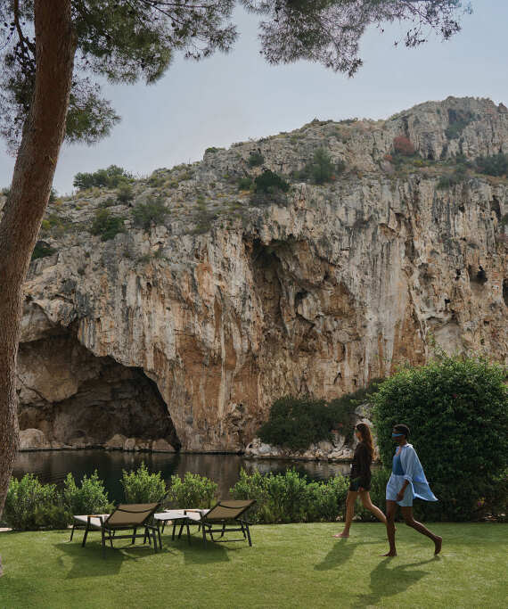 Λίμνη Βουλιαγμένη: Ευ ζην στη φθινοπωρινή Αθηναϊκή Ριβιέρα