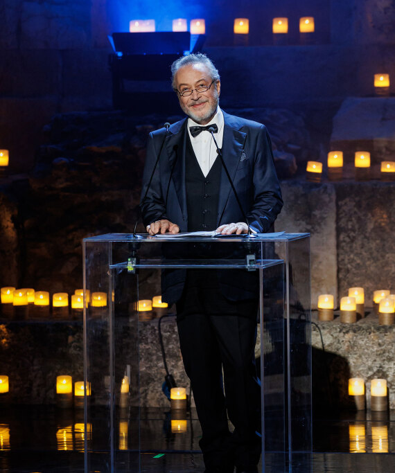 Ήταν όλοι εκεί για τη Μαριάννα Βαρδινογιάννη: Δείτε φωτογραφίες από τη συγκινητική εκδήλωση ένα χρόνο μετά τον θάνατό της