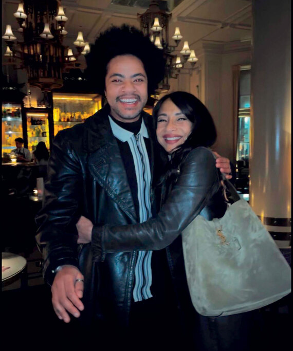 Sade - Izaak Theo Adu: Το άλμπουμ της αγάπης 