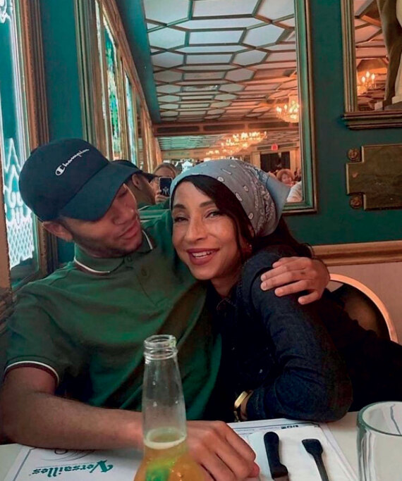 Sade - Izaak Theo Adu: Το άλμπουμ της αγάπης 