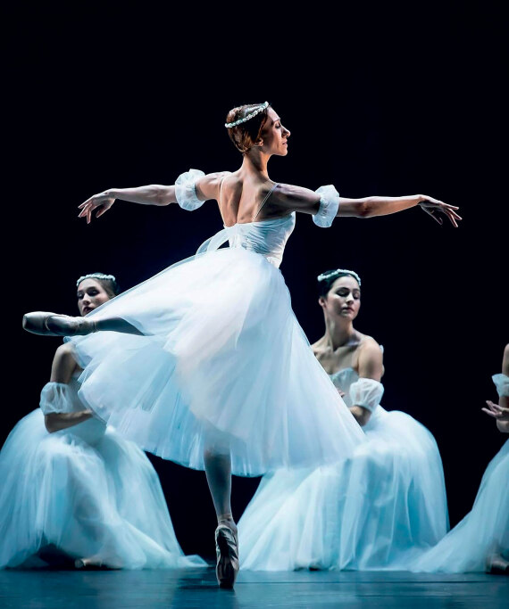 Ιωάννα Αβραάμ, η Κύπρια χορεύτρια που κατέκτησε τον κόσμο 