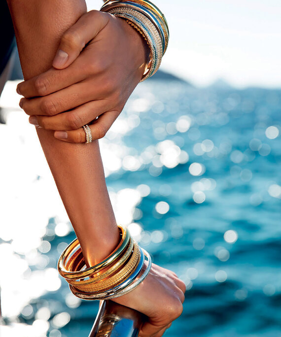 Antonia Karra: To ελληνικό κόσμημα της διεθνούς showbiz