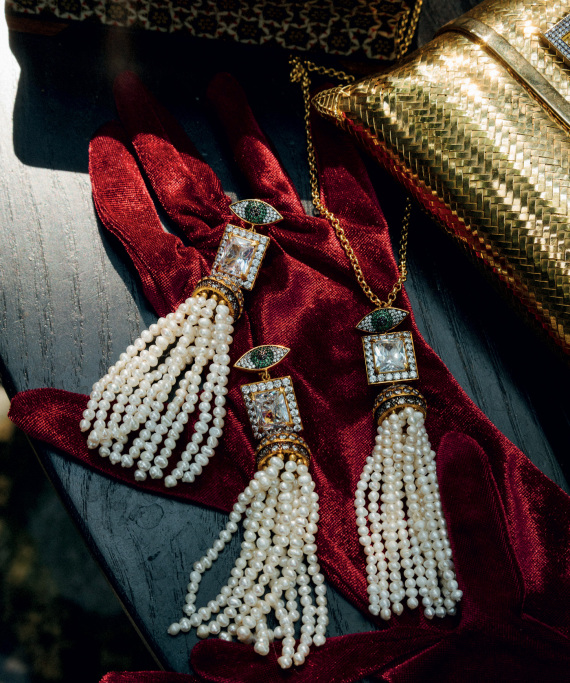 Begüm Kiroglu: Η φύση σε κοσμήματα - έργα τέχνης