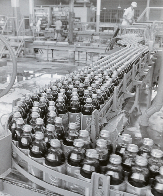Η μυστική συνταγή της Coca-Cola φυλάσσεται σε θησαυροφυλάκιο και την ξέρουν μόνο δύο - Δεν την άλλαξε ούτε ο Τραμπ