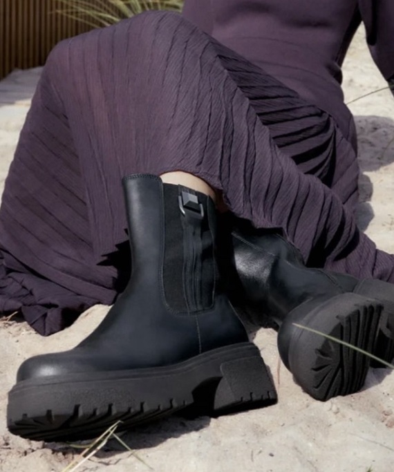 Από την Ερμού στην κορυφή: το success story της Sakellaris Ανατομικά