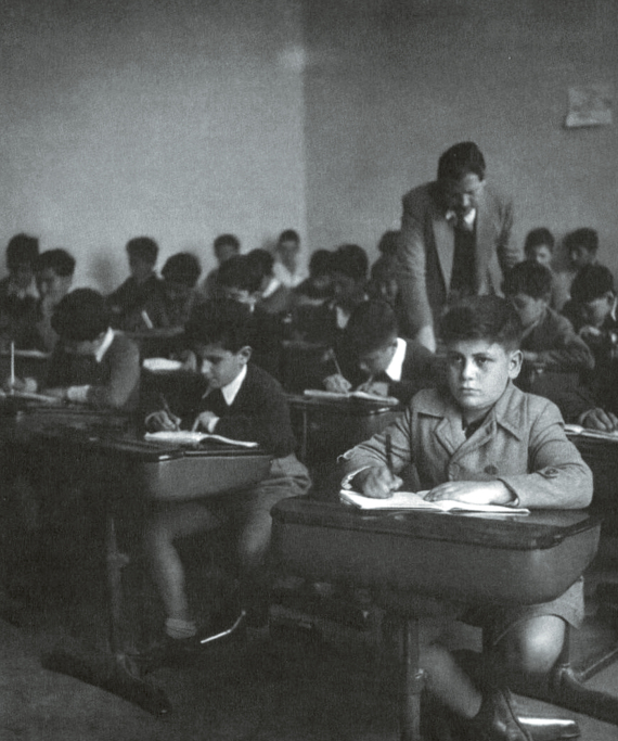 Άγνωστες ιστορίες από το Κολλέγιο Αθηνών: Μαθητές που έγιναν… πρωθυπουργοί και υπουργοί, η ομιλία Βενιζέλου και η κρίση από το άρθρο του Ανδρέα Παπανδρέου το 1934