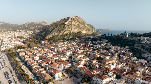 Ναύπλιο, ένα υπαίθριο μουσείο: Ένας πλήρης οδηγός εμπειριών για τον αγαπημένο προορισμό των Αθηναίων 