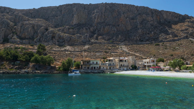 4 εκδρομές στην Πελοπόννησο: Ιδανικοί προορισμοί για τα Σαββατοκύριακα του καλοκαιριού