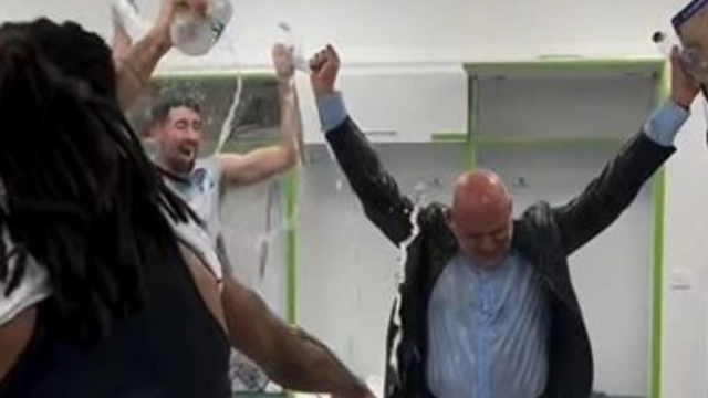 Τα πανηγύρια του Κολοσσού για τη μεγάλη νίκη επί του Παναθηναϊκού στο ΟΑΚΑ: Το μπουγέλο, οι πέντε μέρες ρεπό και το μήνυμα Λυκογιάννη