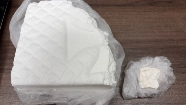 Ρέθυμνο: Τον έπιασαν την ώρα που έκρυβε μισό κιλό κοκαΐνης σε χωράφι