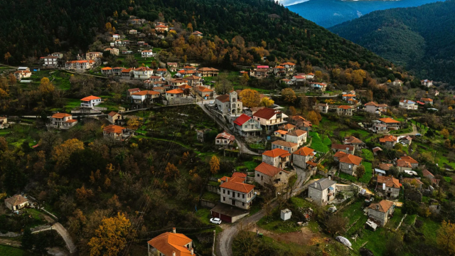 Ανεξερεύνητοι Τόποι: Απόδραση στο Κλαυσί Ευρυτανίας
