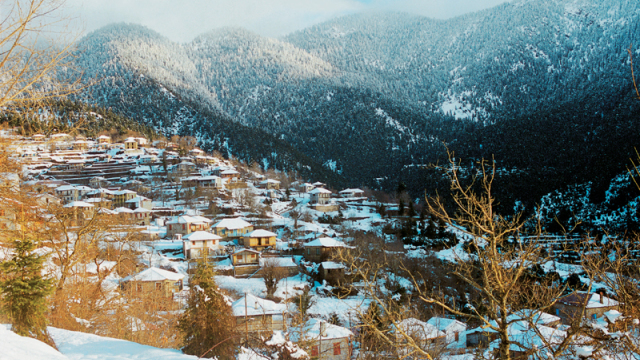 Ορεινή Ναυπακτία: Η γη των Κραβάρων