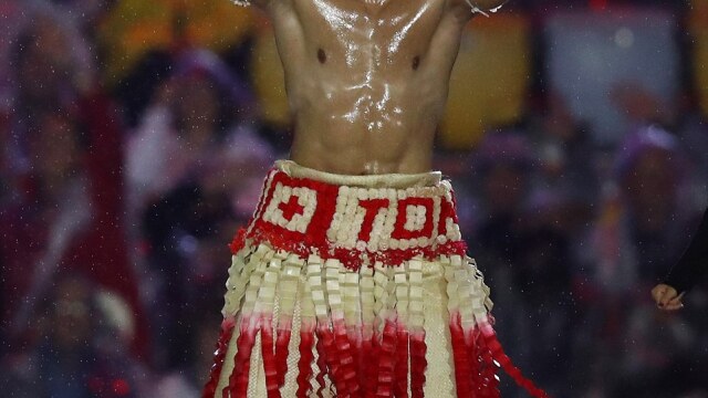 Ρίο: Ο λαδωμένος σημαιοφόρος «χτύπησε» και στην τελετή λήξης 