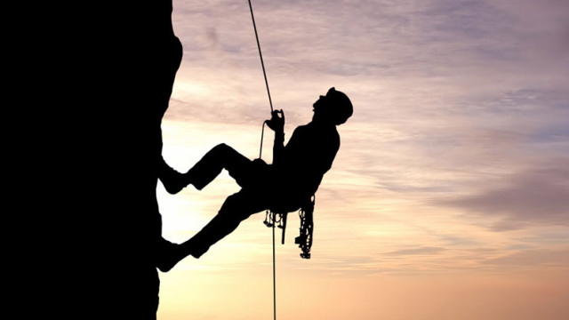 Οι πρώτοι έξι μήνες σε νέα δουλειά: Τι να προσέξεις για να μείνεις