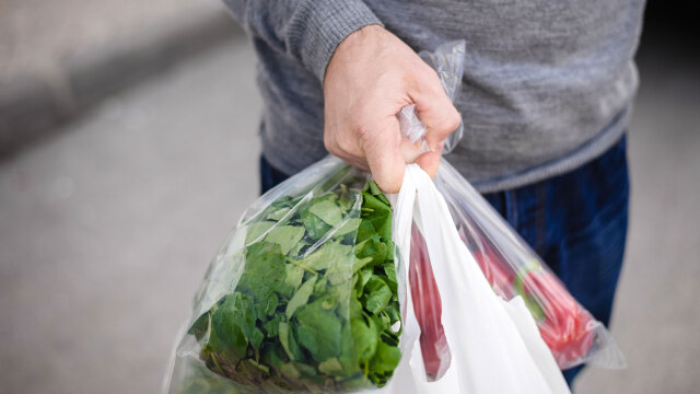 Από τα πιο θανατηφόρα απορρίμματα η πλαστική σακούλα
