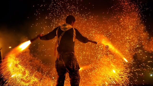 Πασχαλινά έθιμα που «μυρίζουν»… 1821