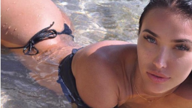 Ο Μπεν Σίμονς βρήκε την… επόμενη, μετά την Κένταλ Τζένερ (vids)