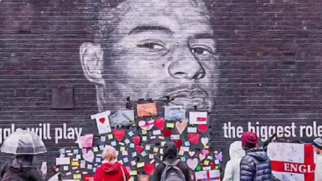 Euro 2020: Αποκαταστάθηκαν οι ζημιές στο γκράφιτι του Ράσφορντ - Εκατοντάδες τα μηνύματα αγάπης