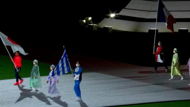 Ολυμπιακοί Αγώνες: Η είσοδος του σημαιοφόρου Φουντούλη στην τελετή λήξης