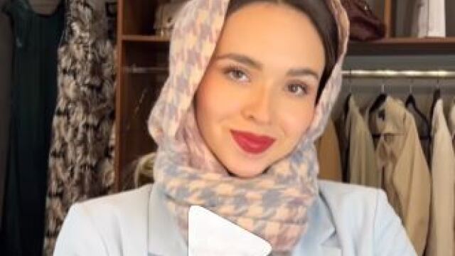 Τόσο καιρό φοράμε λάθος το κασκόλ: Τρεις τρόποι να το ενσωματώσουμε κομψά στην εμφάνισή μας