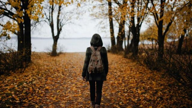 Οι επιστήμονες βρήκαν πόσα ακριβώς βήματα πρέπει να κάνουμε την ημέρα για να ζήσουμε περισσότερα χρόνια