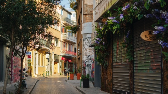 Πόσοι δρόμοι της Αθήνας τιμούν γυναικεία πρόσωπα; Το ποσοστό είναι σοκαριστικά χαμηλό