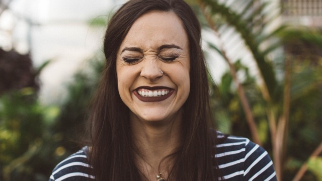 «Πώς έμαθα να απολαμβάνω τη ζωή μου ως single χάρη στην 89χρονη γιαγιά μου»