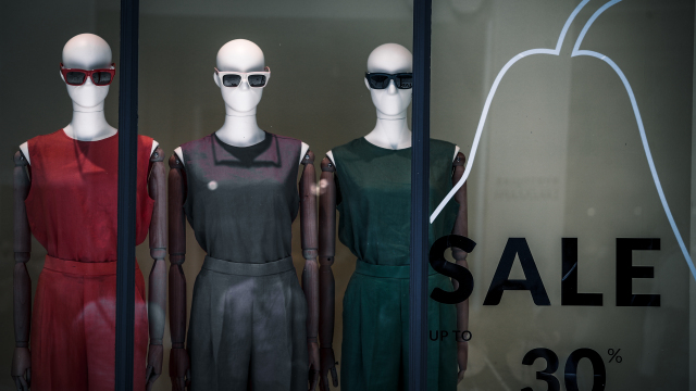 Μέχρι πότε θα ισχύουν οι χειμερινές εκπτώσεις