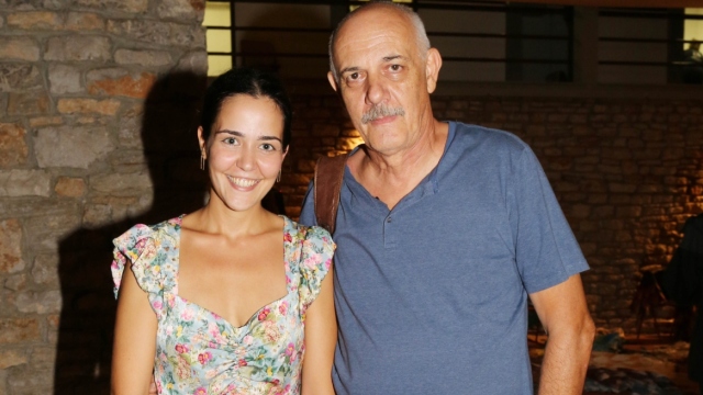 Μαριάννα Κιμούλη για τον πατέρα της: Έχουμε κάνει μια συμφωνία, μόνο αν του το ζητήσω θα μου πει τη γνώμη του για τις παραστάσεις που παίζω