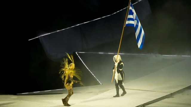 Ολυμπιακοί Αγώνες - Μητροπολίτης Καλαβρύτων Ιερώνυμος: Μας έδειξαν τον Εωσφόρο στην τελετή λήξης