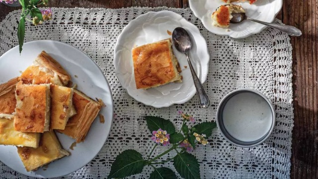 Γαλατόπιτα: 9 γλυκές και αλμυρές συνταγές που θα αγαπήσετε