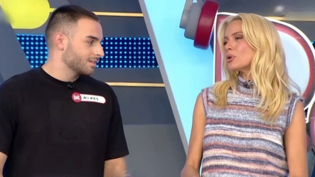 Απίθανος παίκτης στο Ρουκ Ζουκ φλέρταρε τη Μακρυπούλια μετά από χειροφίλημα: «Ας φάω τα νιάτα μου ρε Ζέτα, θα φύγουμε μαζί με σένα»