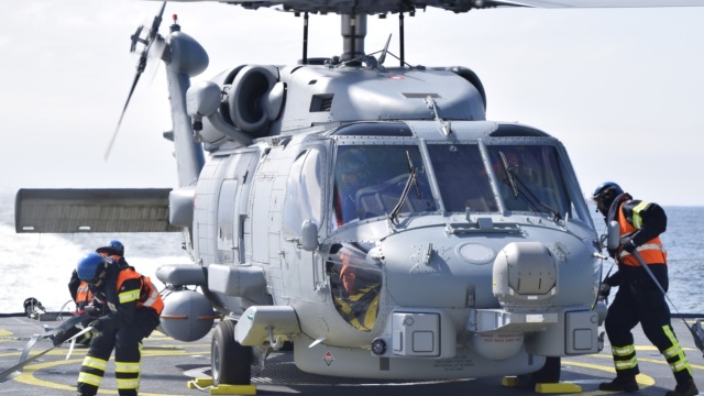 Επιχείρηση διακομιδής ασθενούς από αμερικανικό υποβρύχιο ανοιχτά της Γροιλανδίας
 