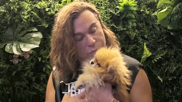 Η ανάρτηση του Τρύφωνα Σαμαρά μετά τον θάνατο της σκυλίτσας του στα παρασκήνια του J2US: Άγγελέ μου, γράφει