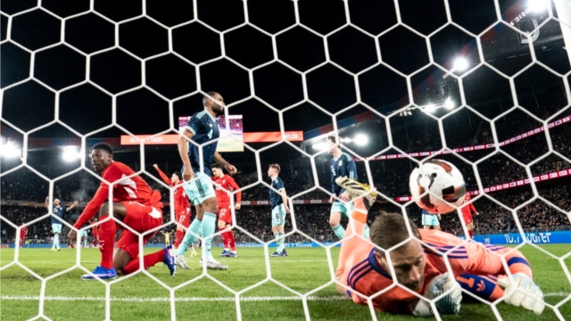 «Χορταστικά» φιλικά στην Ευρώπη: 1-1 Αγγλία-Ουρουγουάη στο «Γουέμπλεϊ», ανατροπές για Γερμανία και Ολλανδία, δείτε γκολ