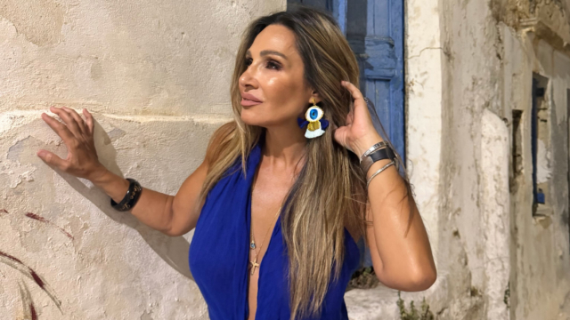 Ελένη Πετρουλάκη από την Κρήτη: Επιστροφή στις ρίζες μου, εδώ ο χρόνος μοιάζει να σταματά
