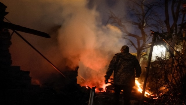 Τουλάχιστον 17 νεκροί από ρωσική επίθεση στην Ζαπορίζια - Ο Πούτιν ευχαρίστησε για το ντίζελ ρίχνοντας βόμβες, λέει ο Ζελένσκι