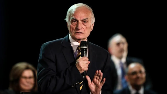 Μανώλης Μαυρομμάτης: Οι γιατροί λένε ότι πάω καλά, αλλά έχασα τη γυναίκα μου, είναι απανωτά τα χτυπήματα