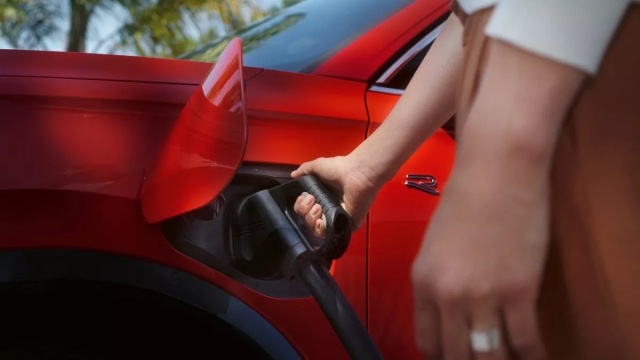 Volkswagen: Η τεχνολογική υπεροχή της τεχνολογίας eHybrid